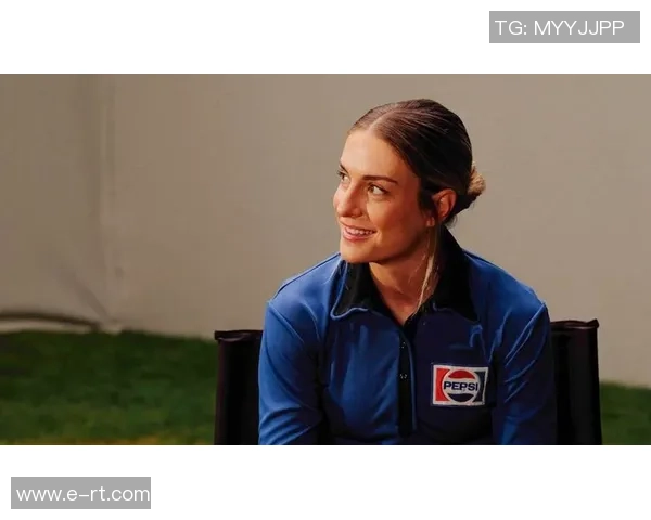 足球明星的时尚飞行装扮揭秘引领潮流的空中穿搭风格