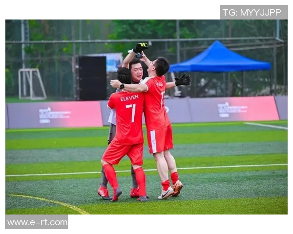 吴娜专访：从绿茵场到人生舞台的足球旅程回顾与展望