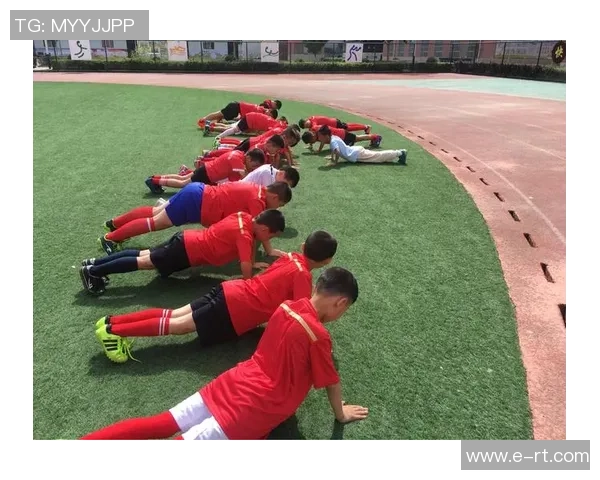 深圳足球队选拔赛逆袭之旅揭示团队精神与拼搏意志的传奇故事 深圳足球队选拔赛逆袭之旅揭示团队精神与拼搏意志的传奇故事